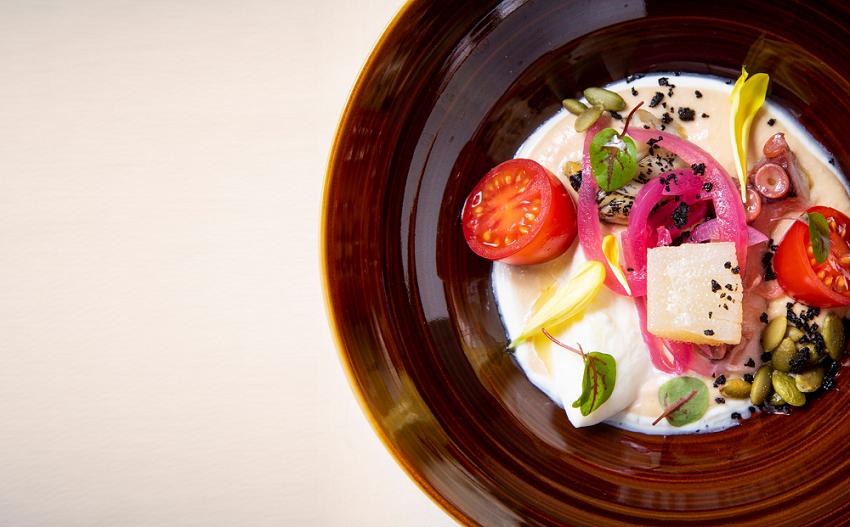 【東京丸の内】Sens & Saveurs（サンス・エ・サヴール）北海道白糠食材ディナーコース 3名様