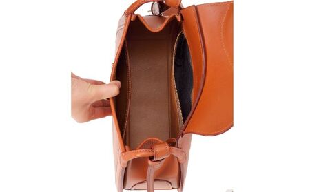 鞍 ショルダーバッグ 大 キャメル＜名入れ有・無＞ 名入れ有