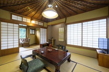 【国登録有形文化財　旅館大橋】平休日1泊2食付 ペア宿泊券《和室》