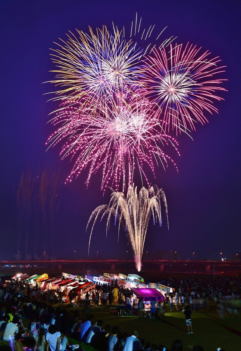 
小田原酒匂川花火大会　メッセージ花火【酒匂川 メッセージ アナウンス花火大会 記念 お祝い プレゼント 4尺玉 プロポーズ 進学 還暦 ハナビリュージョン 県内最大級 思い出 神奈川県 小田原市 】
