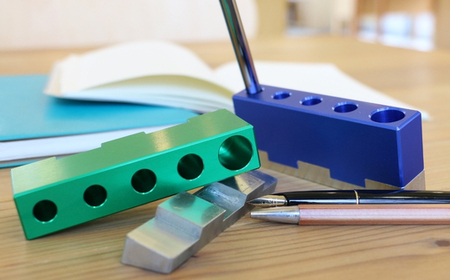 ペン立て（分離式）レッド