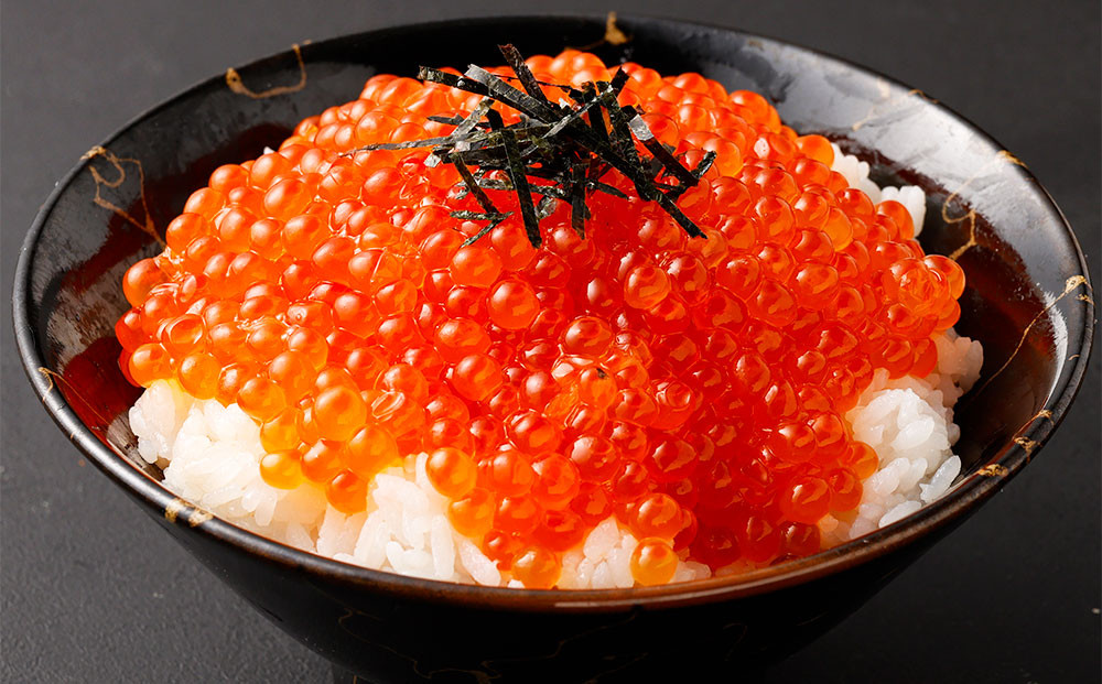 【3回定期便】無着色たらこ（一本物）・いくらの醤油漬け 1回あたり合計1.5kg