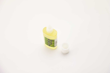 ひば油　 20ml 希釈用スプレーボトル付 【 青森 天然 ヒバ油 ひば精油 ヒバオイル お試し アロマ 五所川原 ひば ヒバ 青森ヒバ油 】