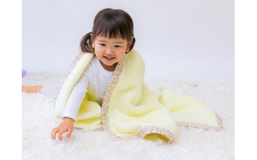 名入れ可 綿100% ベビー毛布 (クリームイエロー／花) 85×115cm 毛布の町泉大津市産 | ベビー毛布 ベビー 毛布 ベビーブランケット 毛布 ブランケット 赤ちゃん毛布 入園 保育園 幼稚園 お昼寝 おひる寝 通園 敏感肌 綿100% 洗える [3340] N-MM400 [104432-40027322-yl]