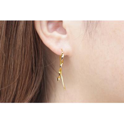 ふるさと納税 甲府市 K18 ねじり地金フックピアス 05421 L |  | 03