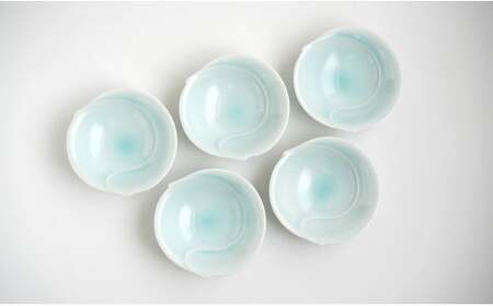 有田焼 青白磁稜線小鉢 5枚組 【貴好人】取鉢 小鉢 シンプル 贈り物 お祝い モダン おしゃれ 大人 上品 おもてなし デザート 5枚 セット A35-360