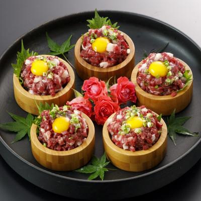 ふるさと納税 あさぎり町 【熊本と畜】ユッケ馬刺し 300g(あさぎり町)