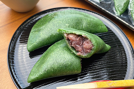 予約受付【期間限定】飛騨の初夏の味！あねかえしと朴葉寿司のセット （2025年6月初旬～6月下旬頃まで発送）（あねかえし 5個×2パック・朴葉寿司 10個入）のうさん糀村【87-4】よもぎ お菓子 ヨ