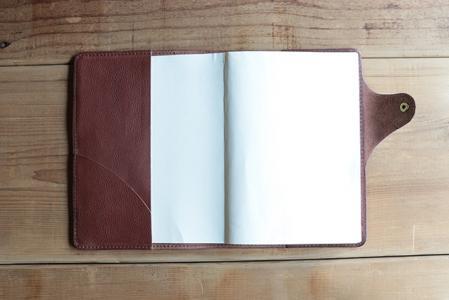 レザー手帳カバー（cousin A5）【ブラウン】 イタリアンレザーカバー