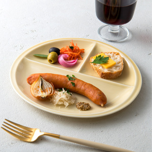 【美濃焼】 ランチプレート titto 丸 ライトブラウン 2枚セット 瑞浪市 / JS企画 / 小田陶器 食器 プレート 仕切り皿 おしゃれ [AZAZ019]