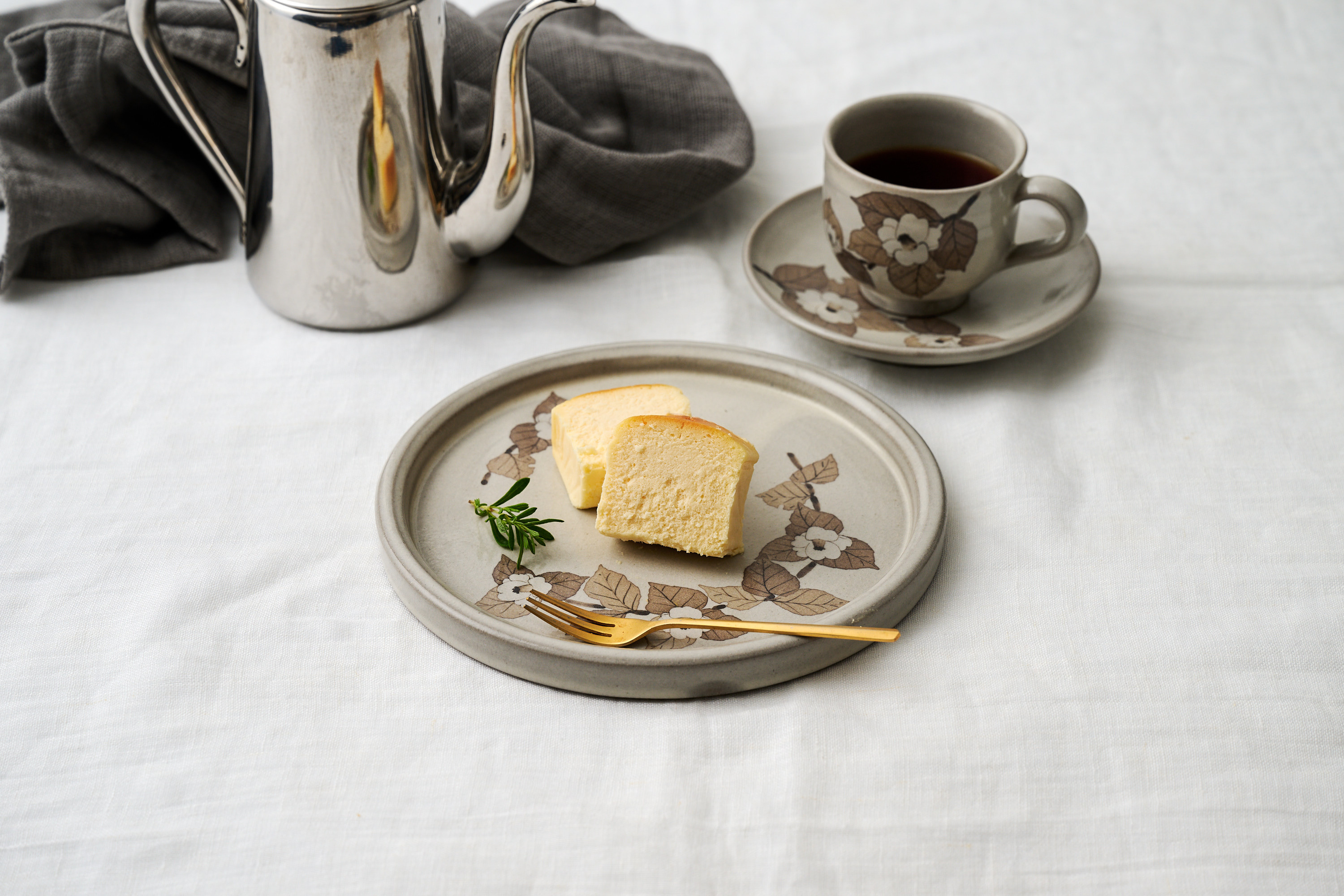 イメージです(チーズケーキ以外の品は返礼品に含まれません）