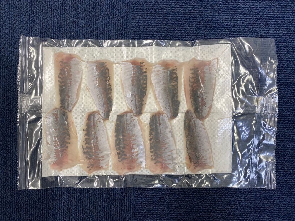 
                  冷凍お刺身用あじ(計450g/150g×3パック) | あじ アジ 鯵 刺身用 刺身 切り身 フィレ 三枚おろし 海鮮 魚介 魚介類 冷凍 小分け パック 食べやすい 新鮮 簡単調理 解凍するだけ 手軽 海鮮丼 なめろう たたき おかず ご飯のお供 家庭用 お取り寄せ グルメ 人気 おすすめ 国産 境港 鳥取県 境港市
                