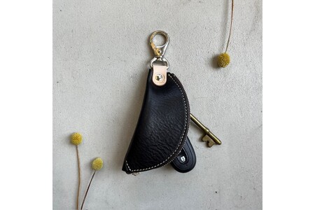 バナナキーケース（ヌメブラック）