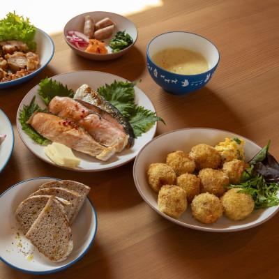 ふるさと納税 斜里町 知床トコさんテーブルウェアシリーズ　丸プレート皿 1枚(L)【ベージュ】 |  | 01