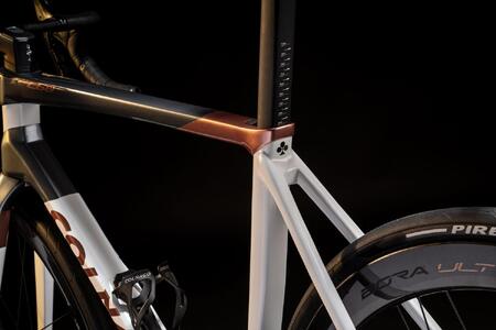COLNAGO C68 Road（完成車）カラー：HRGG(White Gray)