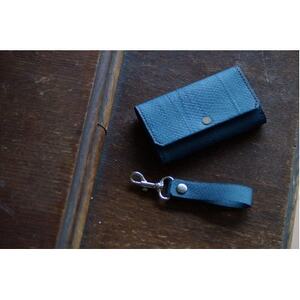 【Dear Fish】女川銀鮭レザー　カードケース(名刺入れ)/キーホルダーセット Color:縹【1705581】