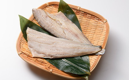 佐々木商店のホッケ塩干し(2枚入り 1パック)×4袋セット岩手県 山田町 三陸 干物 魚 肴 𩸽 ほっけ ホッケ  YD-982