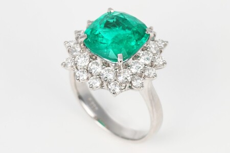 【ふるなび限定】【一点もの】エメラルド（4.27ct）ダイヤモンドプラチナリング　R122　K06145-H　FN-Limited-SP