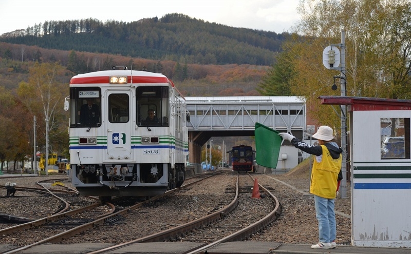 
                  【令和8年9月19日(土)～9月21日(月) 】りくべつ満喫の旅  りくべつ鉄道４コース完全制覇！
                