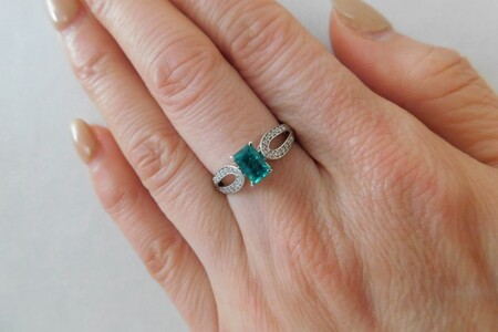 【ふるなび限定】【一点もの】Pt900　コロンビア産エメラルド（0.48ct）ダイヤモンドリング　K58　K06121-H　FN-Limited-SP