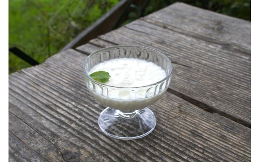 【3ヵ月定期便】ケフィア・ヨーグルト500ml×4個 ／ 葛城 高原 牧場 ケフィア ヨーグルト【latt-tkb012】_イメージ3