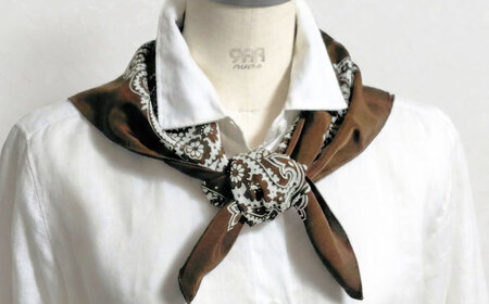 【洗える】 シルクスカーフ 小判 浜ちりめんシルク100% ブラウン/ペイズリー柄 滋賀県長浜市/有限会社吉正織物工場[AQDQ007]