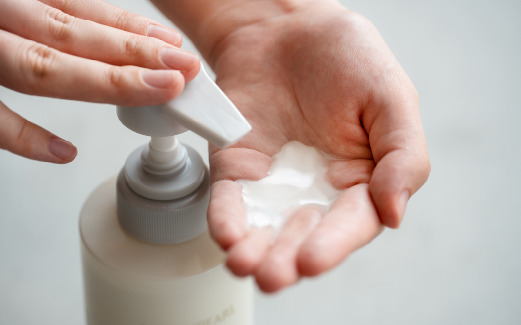 1529　ムーンパール　モイスチャー　ヘアケア 2点セット　ミキモトグループ 御木本製薬　シャンプー　トリートメント　伊勢志摩産真珠成分　伊勢志摩海藻成分　ノンシリコン　パラベンフリー　ホテルアメニテ