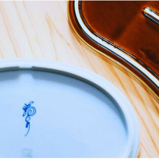 有田焼 飴釉/白釉 バイカラー 繭型蓋物【ARITAYAKI-STORE】食器 うつわ ハレの日 めでたい おもてなし おせち 高級食器 ハンドメイド A18-82_イメージ5