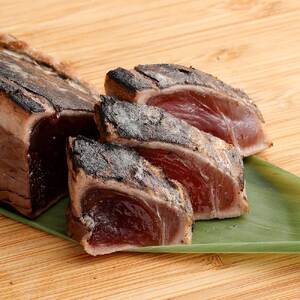 土佐の藁焼き カツオのたたき 冷凍 ２節（計約700g～）【R00517】