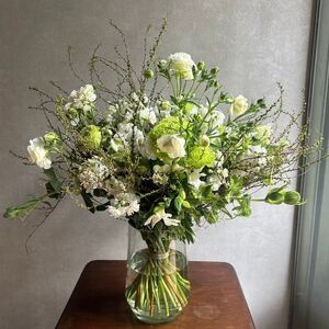 「MAKOTO OKUDOMI」オーダーメイドフラワーアレンジ 【197002】