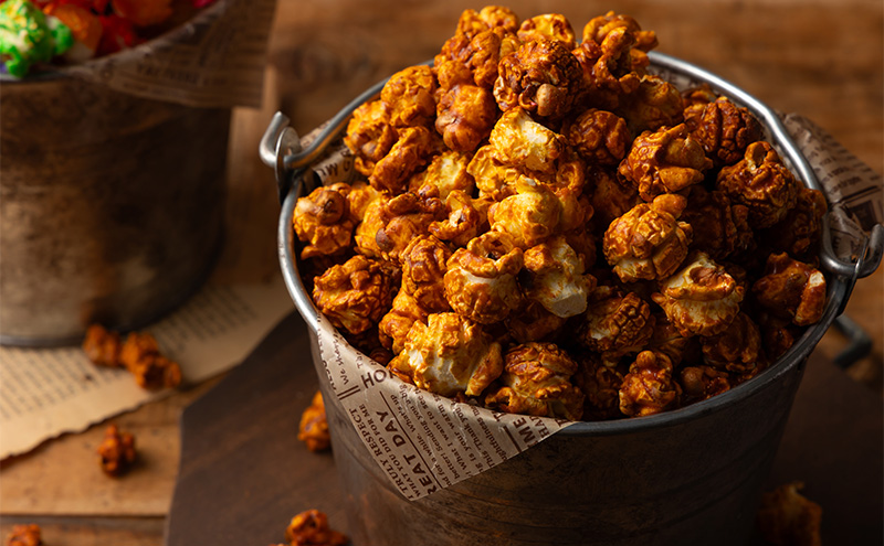 【2個セット】とにかく濃い！二度漬け！キャラメルポップコーン！×1＆甘塩カラフルケトルコーン！×1 ポップコーン カラフル キャラメル スイーツ かわいい プレゼント 大田区 東京都