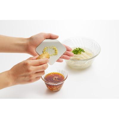 ふるさと納税 燕市 irogami ひとひらのおろし金 マットブラック　1枚 【 おろし器 】 |  | 02