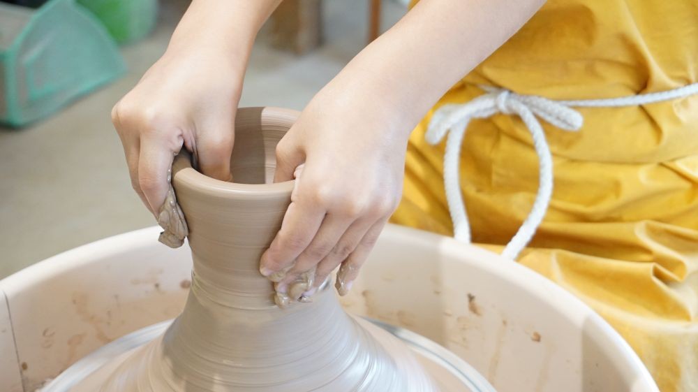 
                  【有田焼ろくろ体験（中）】ビアカップ・小どんぶり・お皿(14cm～20cm)など
                
