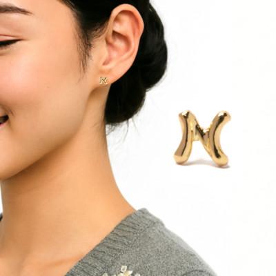 ふるさと納税 岐阜市 ピアス 18金 イニシャル アルファベット 「N」 片耳