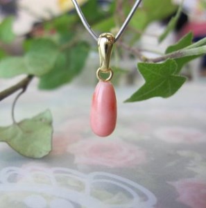 珊瑚職人館の珊瑚 ペンダントA 粉アクセサリー 粉アクセサリー