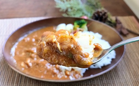 素材にこだわった！ 四万十 チキン カレー 5食セット 〔冷凍〕 四万十鶏 スパイス ［1594-2］