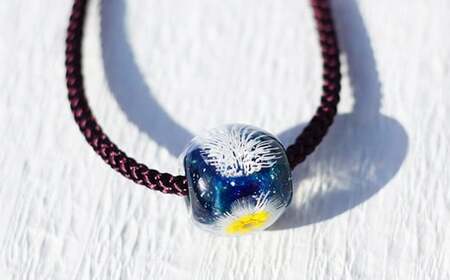 【 南部花とんぼ玉 】 ひも付き （ 宙花 ）／ とんぼ玉 アクセサリー ネックレス 一つだけ オンリーワン 蜻蛉玉 ガラス細工 工芸品 和装 プレゼント ギフト 贈り物 誕生日 和服 かわいい 可愛