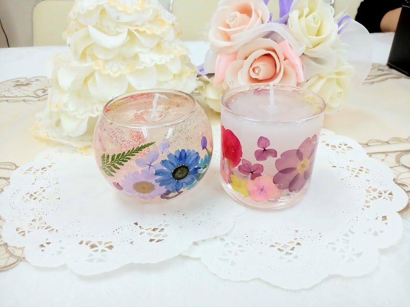 新宿フラワークラフト体験工房 可愛い押し花でお花見キャンドル作り