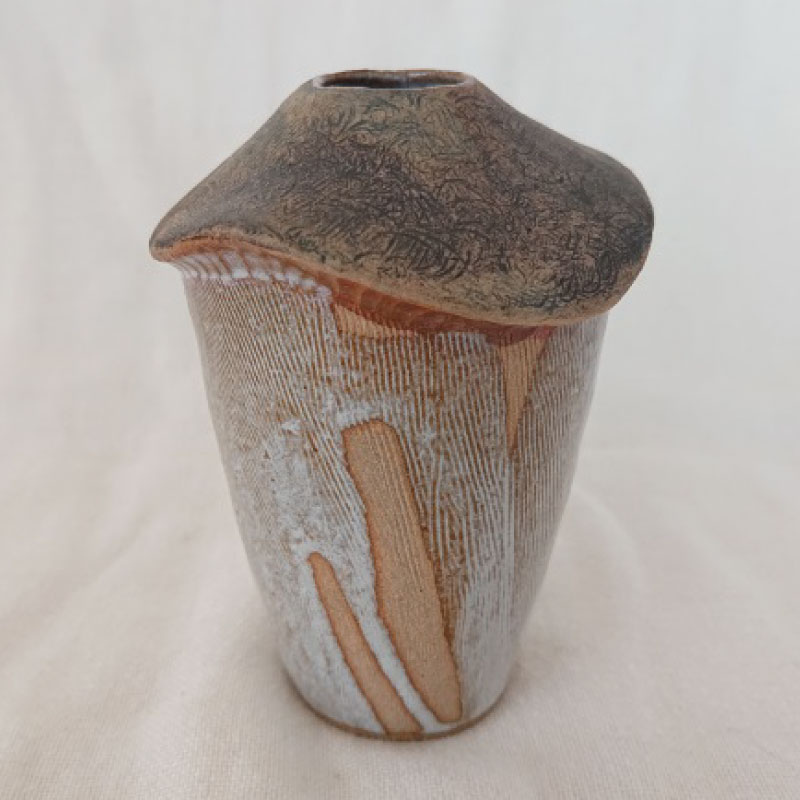 【ふるさと納税】花器「一輪挿し　流し釉」SH-F002　 工芸品 インテリア 花瓶 半磁器 プレゼント 贈り物 ギフト
