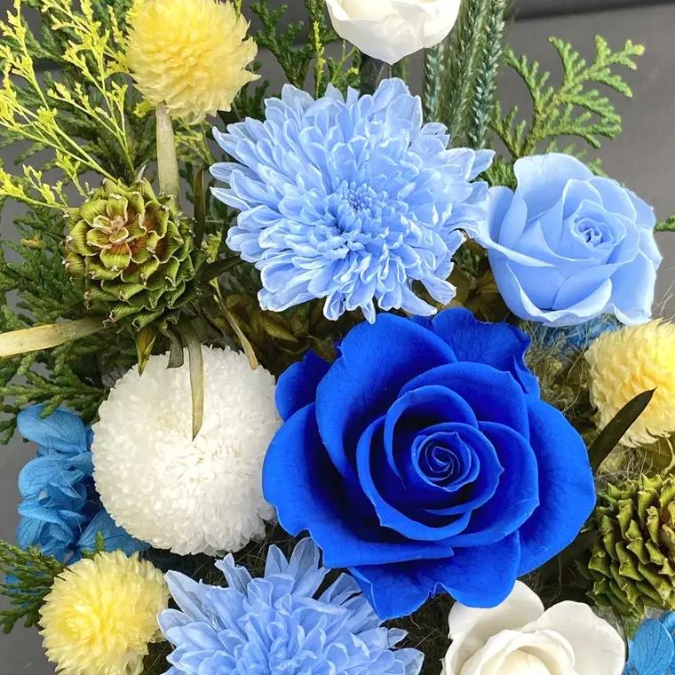 プリザーブドフラワー【青華】【埼玉県 春日部市 シュガーパイン ギフト 贈り物 インテリア 花飾り 枯れない花 青系アレンジ】(AJ266)