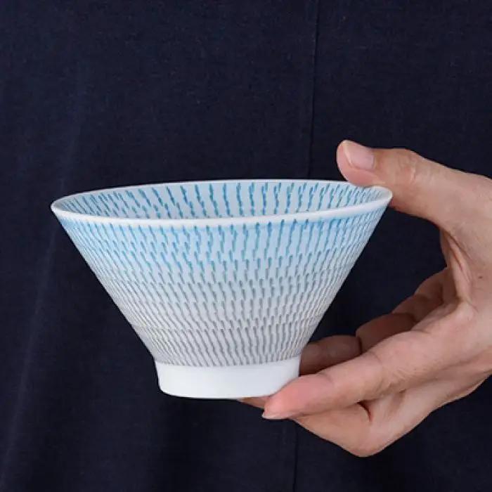 【波佐見焼】 富士碗 茶碗 2点セット 赤・水色 食器 皿 【一真陶苑】 [BB25]  波佐見焼