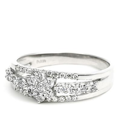 ふるさと納税 鳴沢村 プラチナ ダイヤ リング 0.45CT R3363DI-P #17 |  | 02