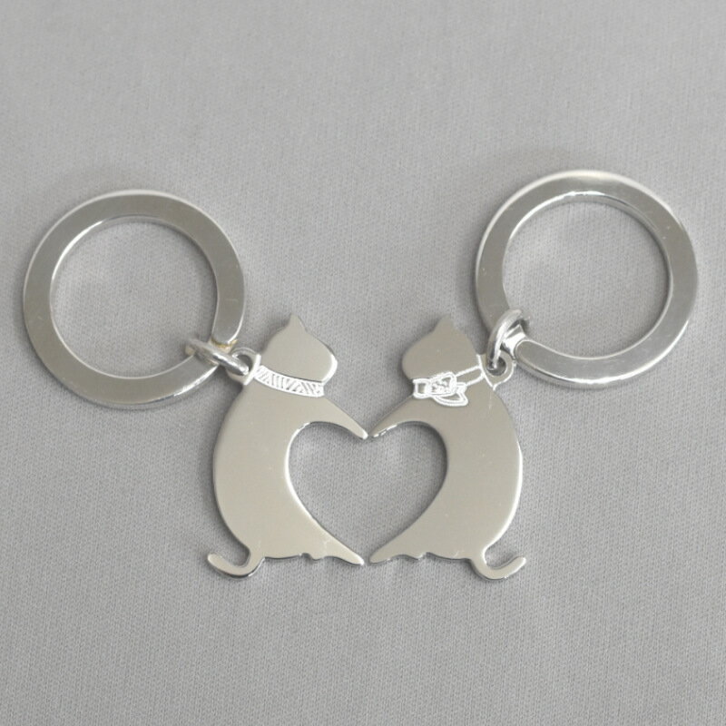 【ふるさと納税】【内藤銀器製作所】銀製 ペアキーリング (ねこ) 刻印 イニシャル プレゼント 贈り物 贈答 結婚 誕生日 ペア 日本製