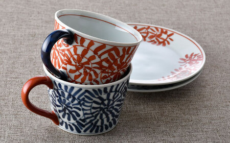 【波佐見焼】タコ唐草 カップ＆amp;ソーサー ペアセット【一夢窯】[XE08]