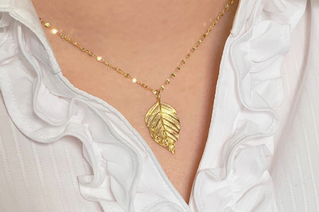 【府中ジュエリー】けやきゴールドペンダント　【 K18YG ダイヤモンド（D0.05ct）ゴールド ジュエリーアクセサリー ペンダント プレゼント】