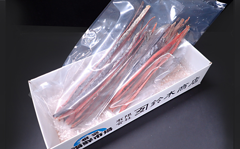 根室海鮮市場＜直送＞鮭とば600g(300g×2P) A-28128