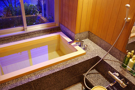 下呂温泉【悠久の華】宿泊補助券（3,000円分） 宿泊券 温泉 旅行 旅館【a020-1】