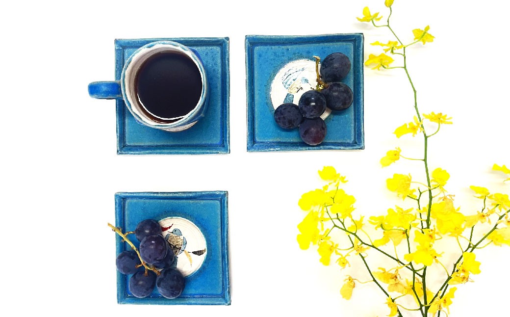 
            ※先行予約【イワサキ巨峰ぶどう直売所】果物／新鮮産直　巨峰ぶどう　6房　3キロ以上
          