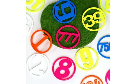 数字 蛍光 ゴルフマーカー 1個 オリジナルマーカー作成 ゴルフ用品 ギフト プレゼント 記念 おしゃれ ゴルフ好き 千葉市 千葉県 ホワイト