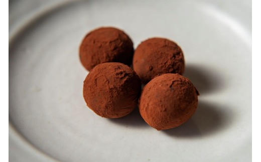 Sake Silk トリュフ(9個入り×4箱) / 広島県 呉市 お菓子 菓子 洋菓子 チョコレート おやつ お土産 ku222-003-r